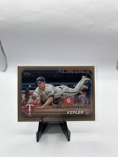 2024 Topps Series 2 - Max Kepler #445 Gold 1340/2024