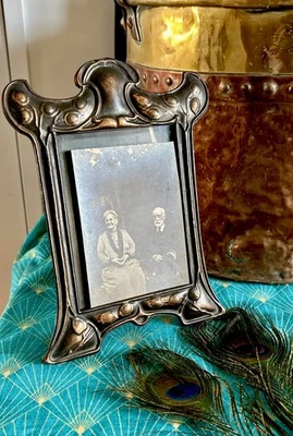 Antique Art Nouveau Photograph Frame - Image 1 of 4