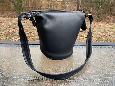 VINTAGE Coach HELEN Black Leather Bucket Shoulder Crossbody Bag