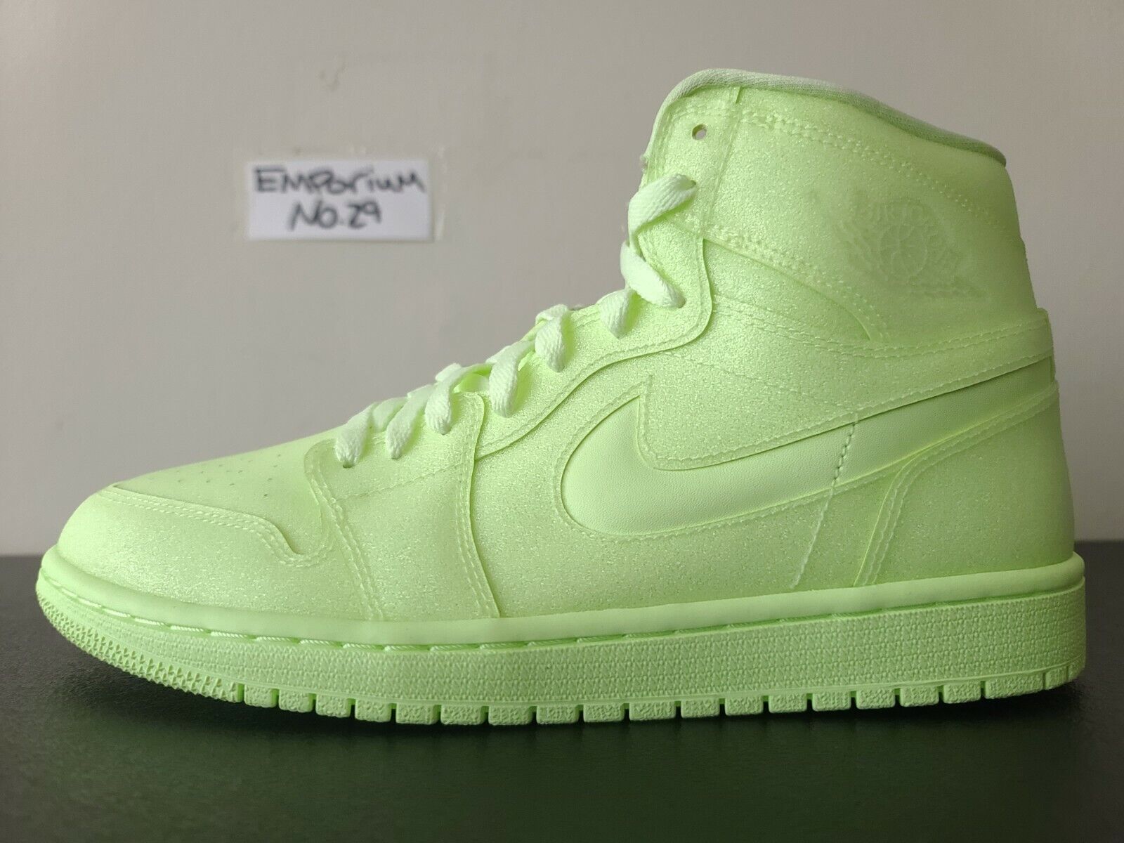 air jordan barely volt