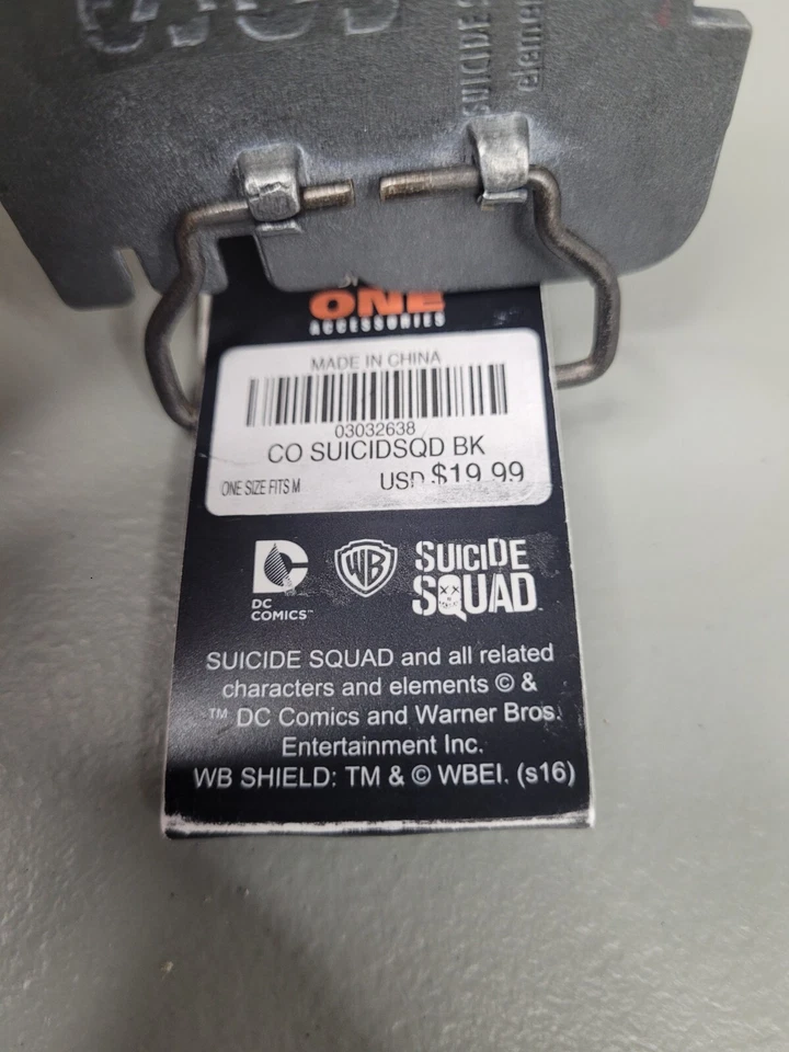 Hebilla de cinturón de metal con logotipo de Escuadrón Suicida WB 3,5" Foto 4 de 4