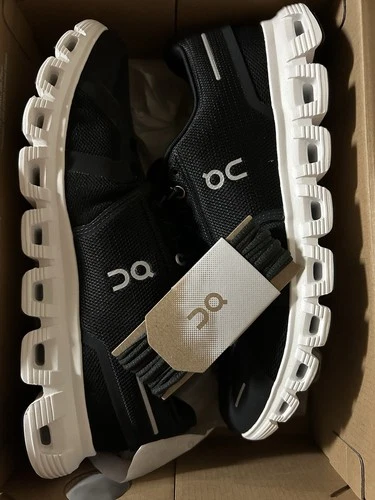 Size 9.5 - ON Cloud 6 Black White