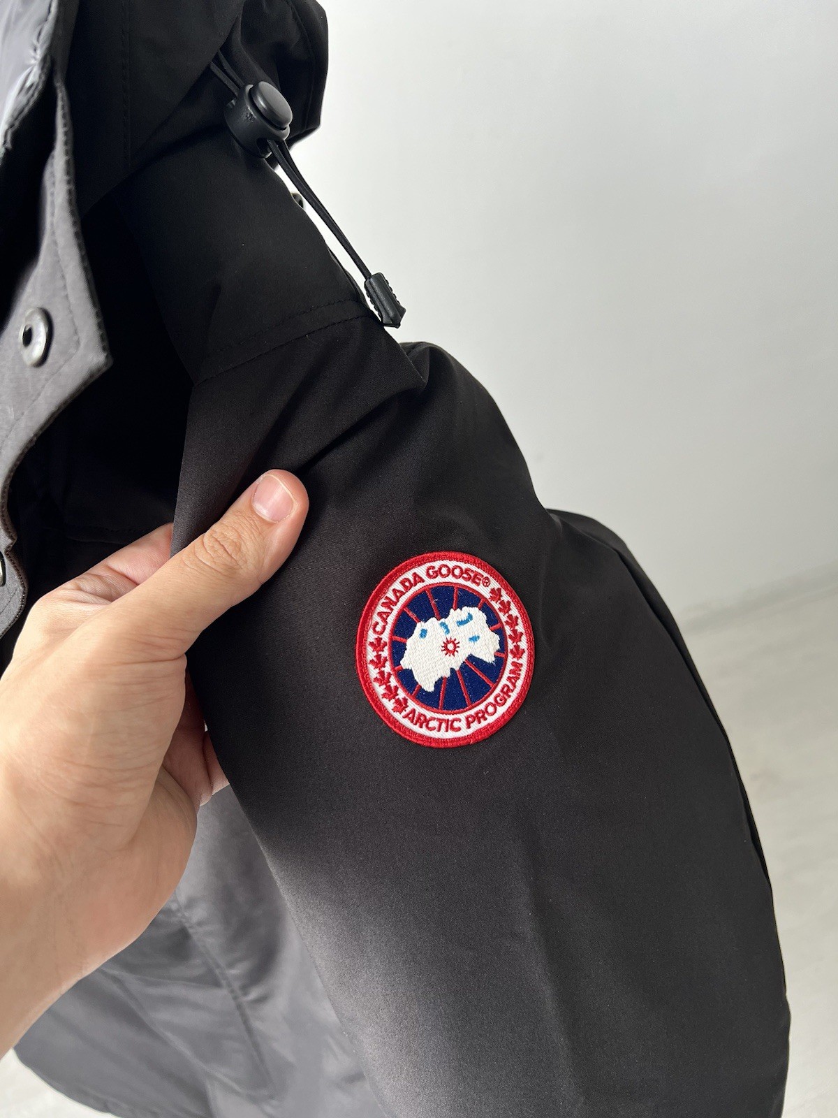 Authentic Men's Canada Goose Sanford Black Down Puffer Parka Jacket Size M thumbnail 15