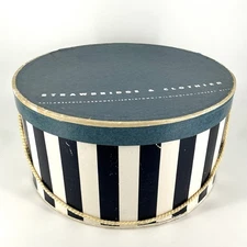 Vintage Strawbridge And Clothier Hat Box Blue and White Philadelphia 002