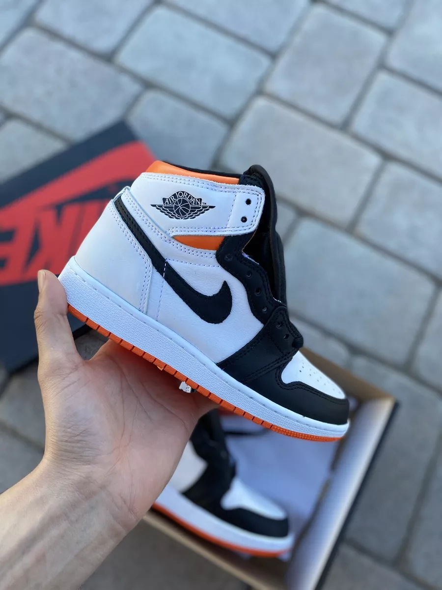 Jordan 1 Retro High Electro Orange Size 3.5y Fits 5 Women New