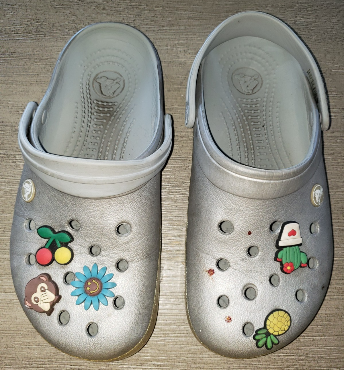 Men & Women Gray Crocs Slip-On Mules Size 6 Men 8 Women Gibbets