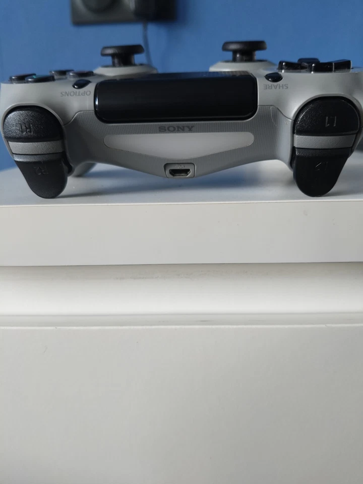 Manette de ps4 edition 20th anniversary - Photo 3/3