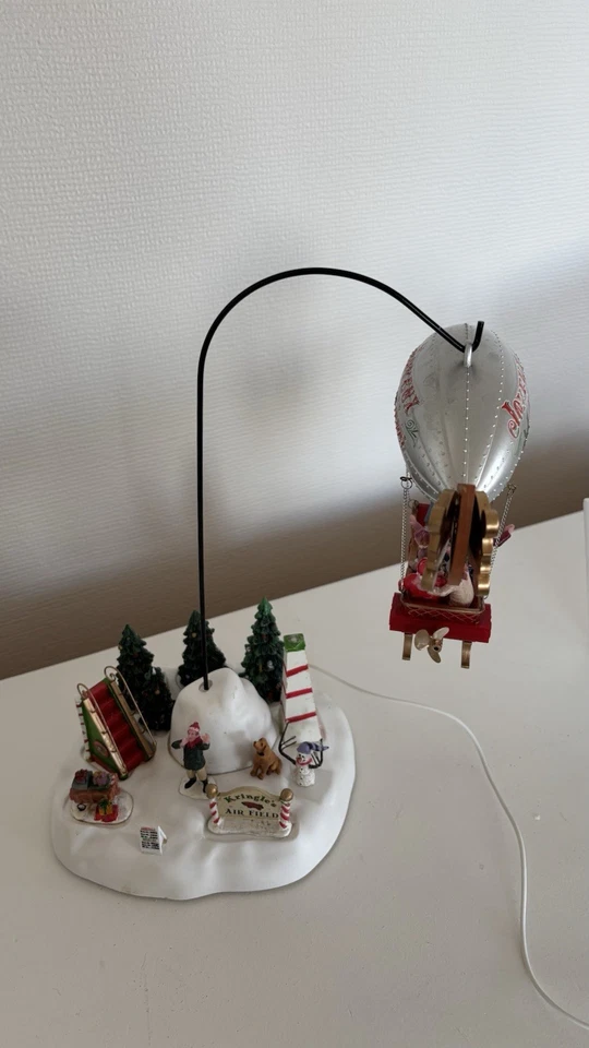 Lemax Air Field Christmas Village North Pole Retired 2011 Carole Towne - Photo 4/4