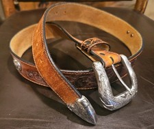 VTG Women s Tony Lama Silver Heart Shape Conch Leather Belt Country Western Sz32