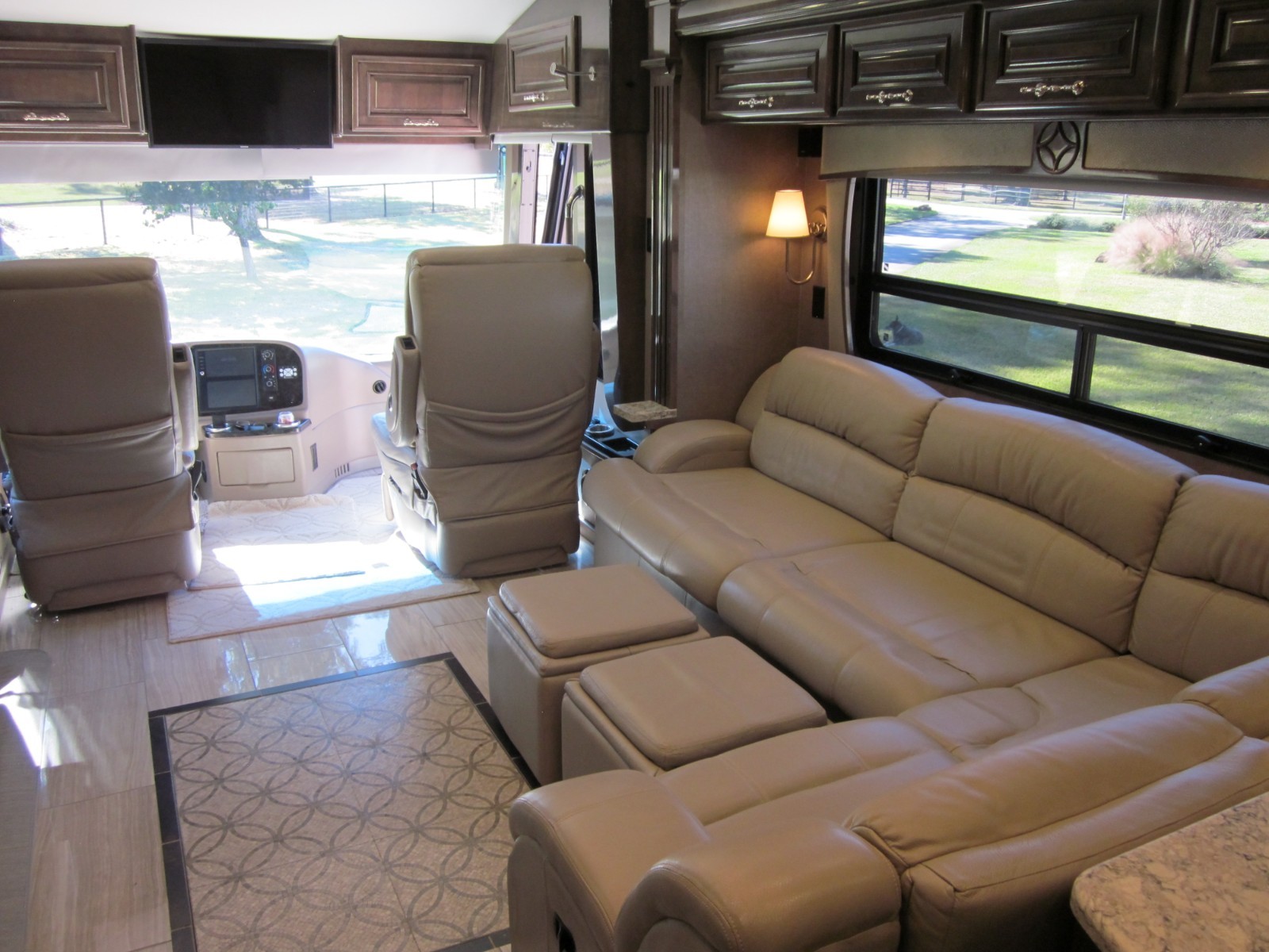 Entegra Coach Cornerstone Series M-45B 605hp Cummins One Owner Low Miles!!