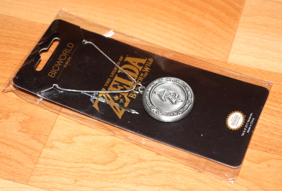 Nintendo 2017 The Legend of Zelda Breath of the Wild Necklace - Image 3 of 4