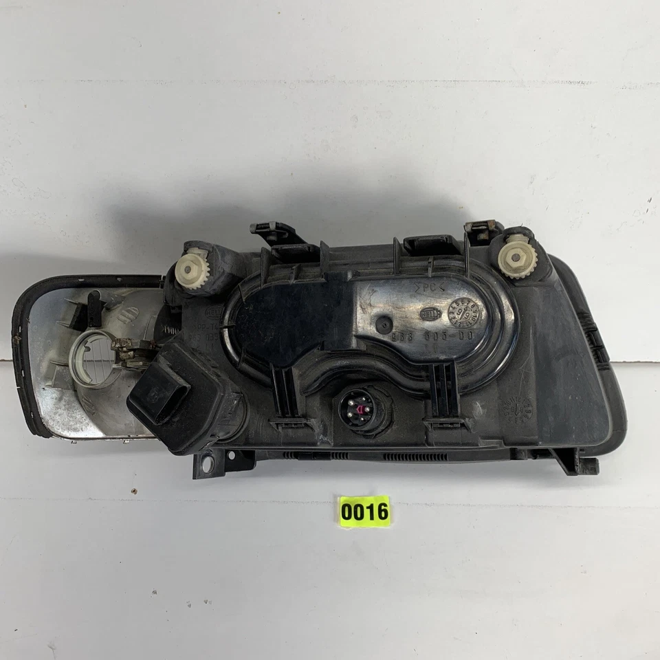 Audi A3 1.8T Original HELLA Scheinwerfer + Blende + Blinker Links Fahrerseite - Bild 2 von 3
