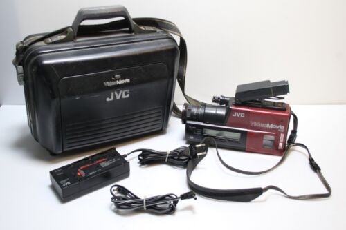 En panne, ne s'allume pas : Camescope VHS-C JVC GR-45 avec son alimentation - Photo 1 sur 24