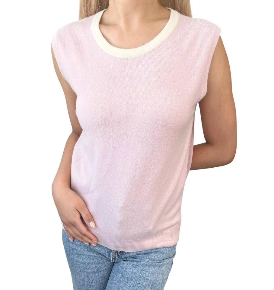 CHANEL Vintage 96C CC Logo Knit Tank Top Button Pink Cream Cashmere - Image 2 of 4
