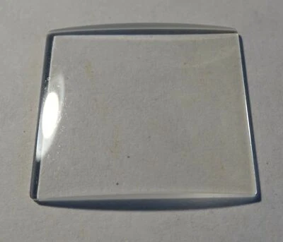 VERRE BOMBÉ RECTANGLE MINERAL MONTRE LACOSTE 28.9 x 25.9 mm hauteur 2.9 mm