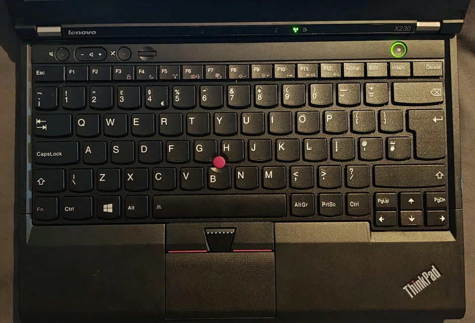 Lenovo ThinkPad X230 · i5-3320M · 12GB · 250GB, photo 2 of 5