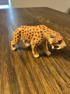 Mojo 2021 sabertooth tiger