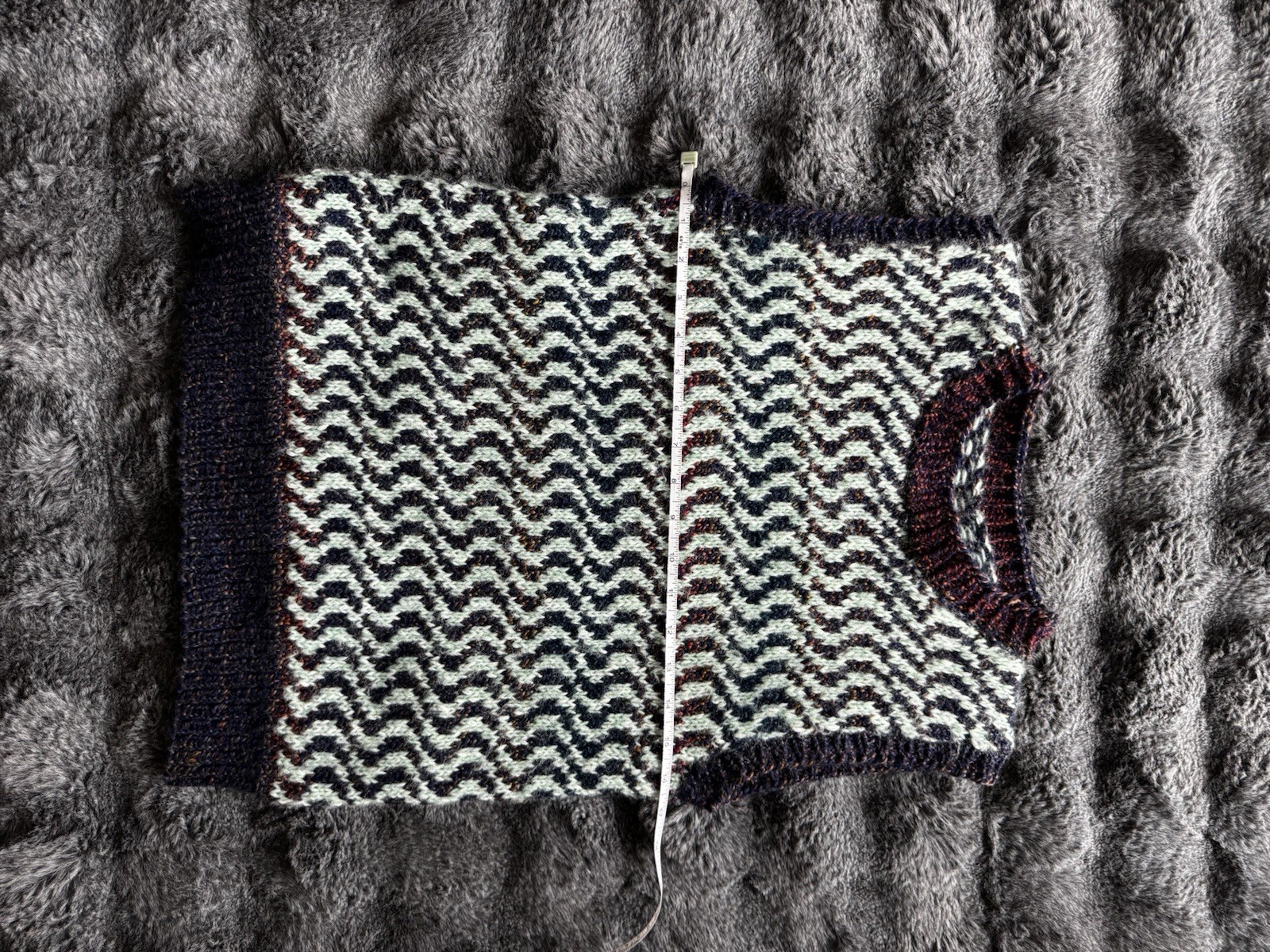 HandKnit Chunky Geometric Pattern Sleeveless Pull… - image 4