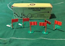 Subbuteo  - Corner / Half Way Line Flags (C117) Boxed