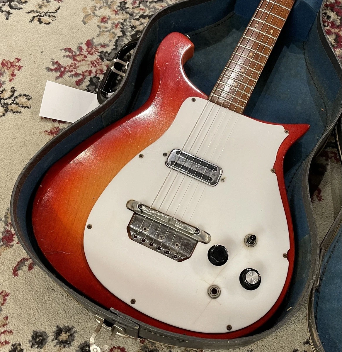 Preços baixos em Guitarras Elétricas Rickenbacker Vermelho | eBay
