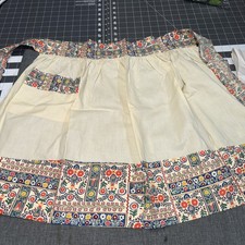 VINTAGE COTTON APRON WITH FLOWER PRINTS