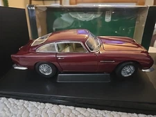 1/18 AUTOart Classics Aston Martin DB5 Maroon
