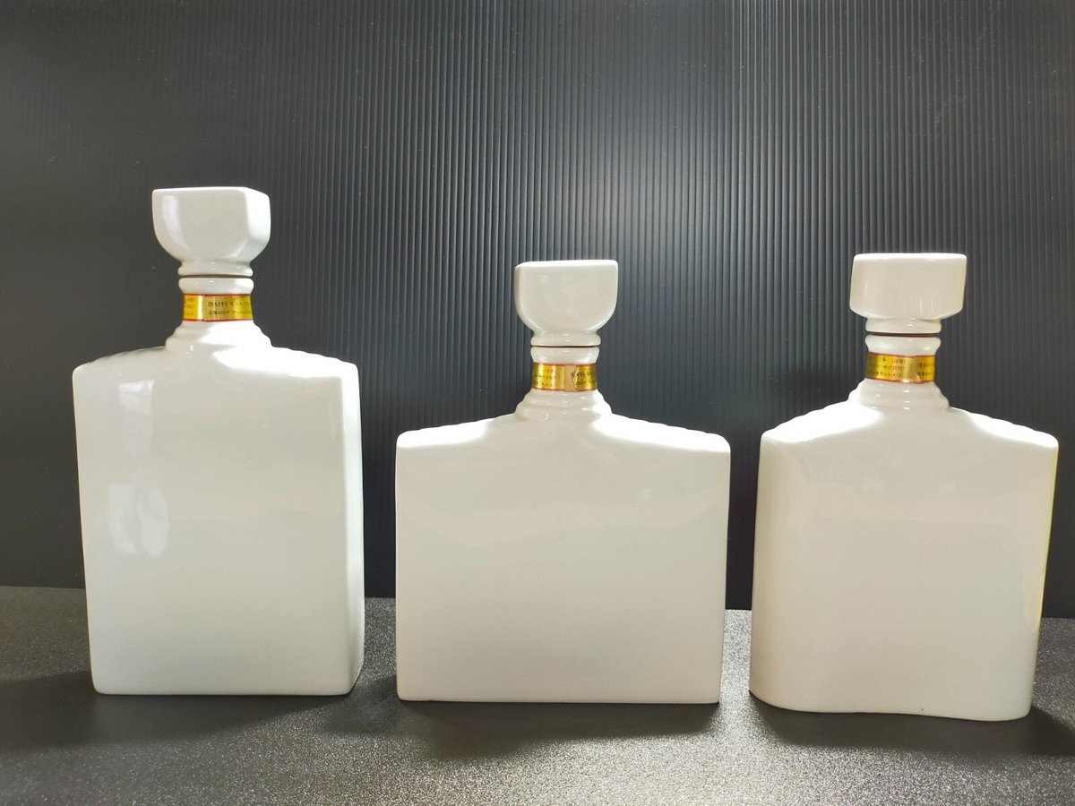 Nikka Whisky The MASAMUNE empty 3 Bottles Arita Ware Samurai
