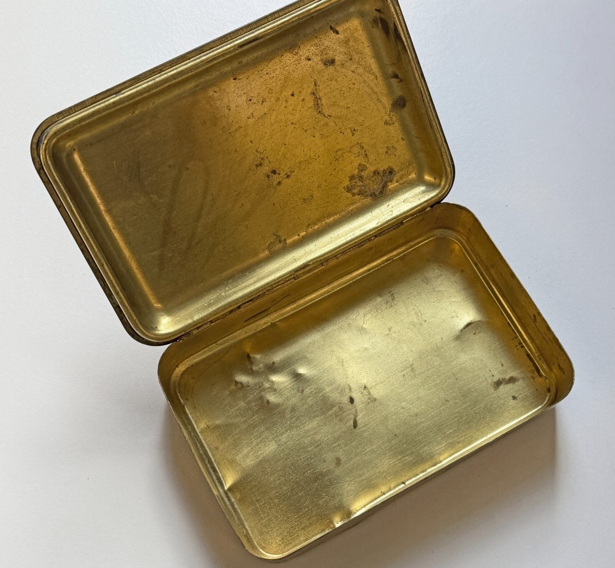 WW1 1914 Princess Mary Christmas tin, tobacco or Chocolate [31649