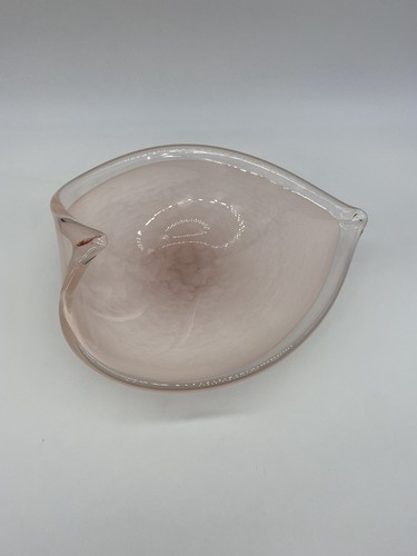 Murano Pink Art Glass Leaf Shaped 10 inches long 8.5 inches wide - Picture 2 of 12