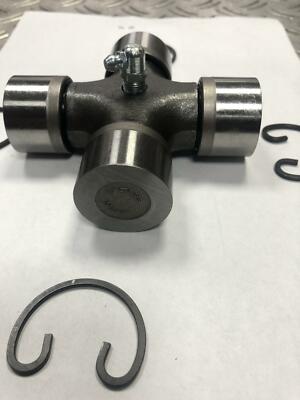 1-37300-0130 GMB JAPAN GUIS-62 UNIVERSAL JOINT FITS ISUZU SIZE