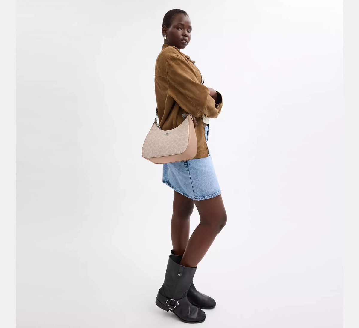 COACH Teri Hobo Bag Signature Canvas Sand/Taupe CV940 Outlet COACH Teri Hobo Bag Signature Canvas Sand/Taupe CV940 Outlet