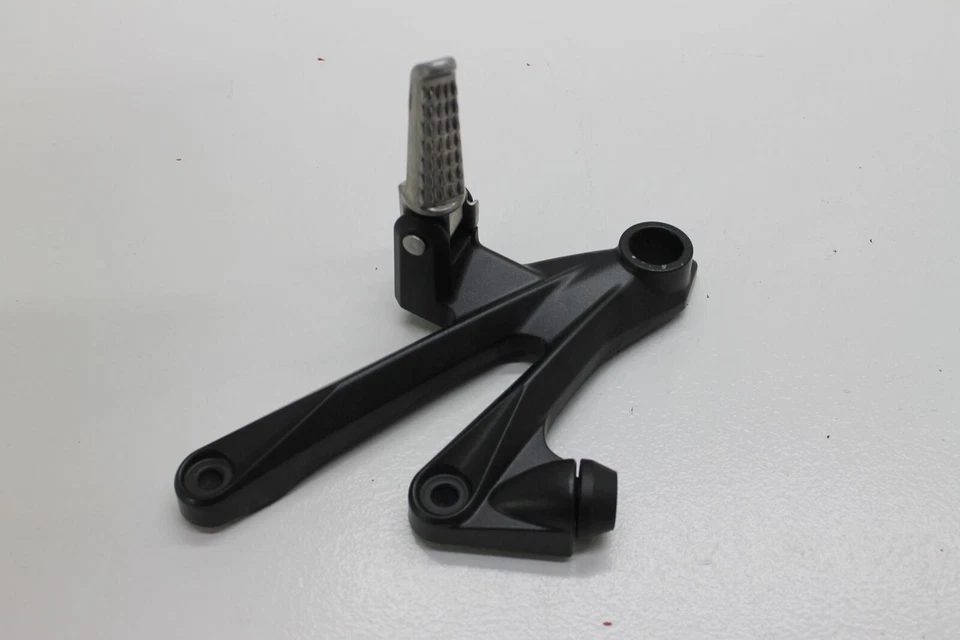 06 07 08 09 10 11 KAWASAKI NINJA ZX-14 ZX14 ESTRIBO PASAJERO TRASERO DERECHO Foto 3 de 4