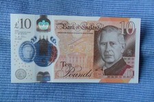 two KING CHARLES III JANE AUSTIN  £10 NOTE No. HB31 058430 & HB31 058431