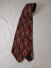 Burberrys of London Vintage Burgundy Paisley Hand Sewn Made in USA Silk Tie
