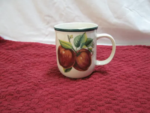CHINA PEARL CASUALS APPLE HANDLED CUP MUG 10 OZ