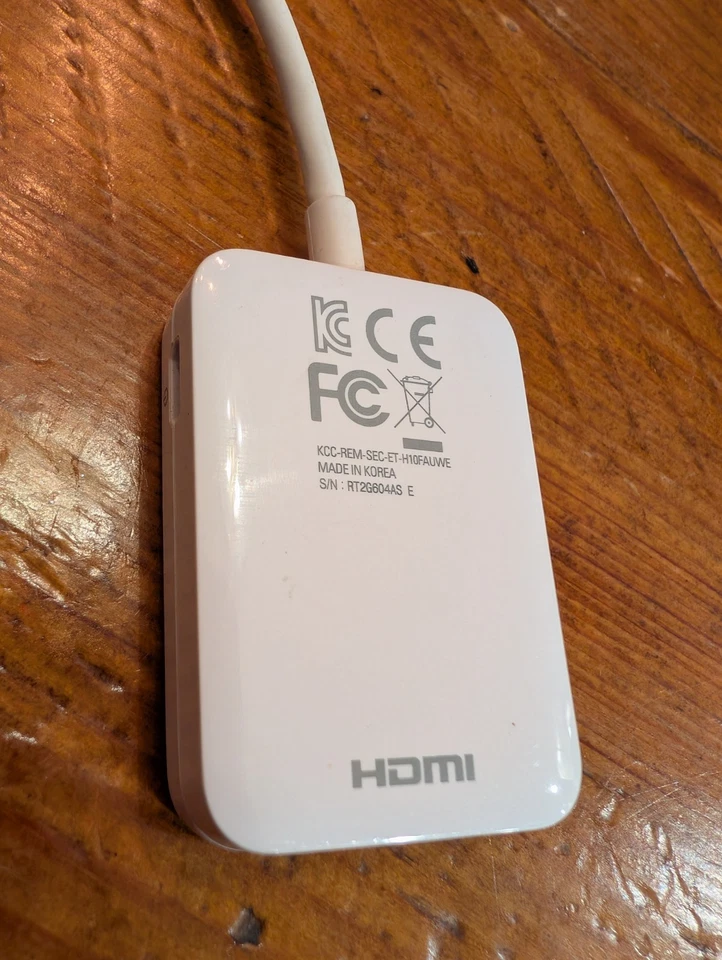 Genuine Samsung Galaxy HDTV Smart Adapter with MHL Technology - Image 4 of 4