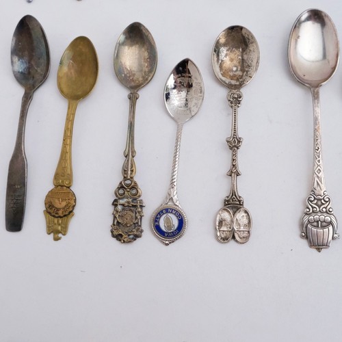 24 Piece Assortment of Silverplate Souvenir Spoons Hakone Rolex Apostle Sanibel - Picture 2 of 6