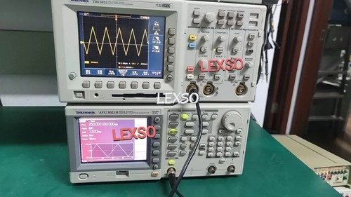 1PZ Generatore di funzioni arbitrarie Tektronix AFG3021B SHIP EXPRESS/Buona funzione# - Foto 4 di 8