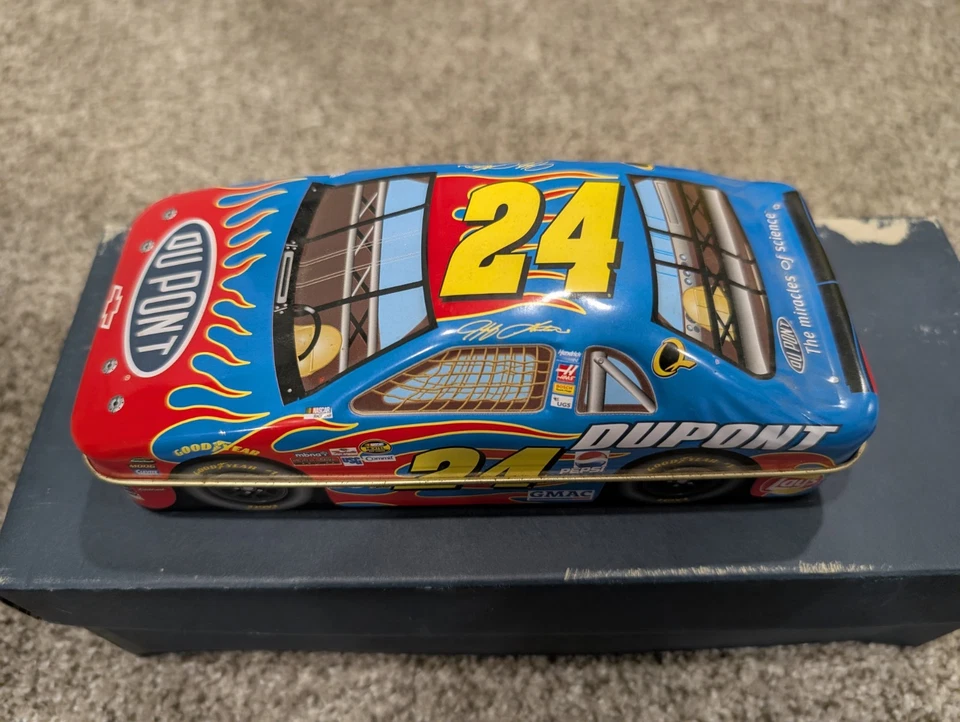 Jeff Gordon Diecast Cars, Semi Truck, Tin And License Plate - Image 4 of 4