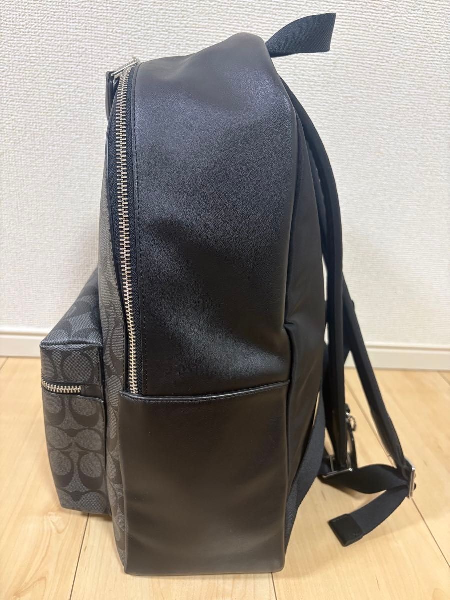 COACH Backpack (Excellent condition) - image 3