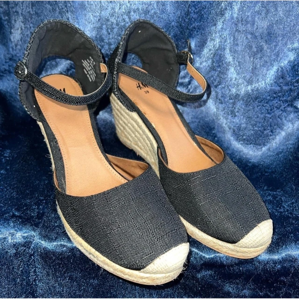 Alpargata de cuña para mujer H&M talla 9/39 negra cómoda correa para el tobillo Foto 3 de 4