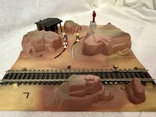 Vintage Bachmann HO Train Robbery Bandit Ambush Switch Track Diorama Base WORKS
