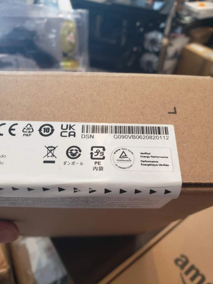 Kindle 10th Gen Refurb1shed by Amazon 2019 6 Inch WiFi 8GB LIKE NEW unlockable! - Image 2 of 4