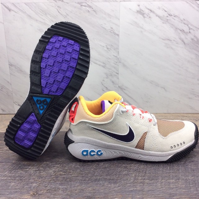 nike acg white shoes