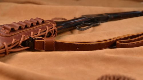 1 Combo of Leather Rifle Shotgun Buttstock Cover +Gun Sling with Swivels.308.22 - Video 1 van 1