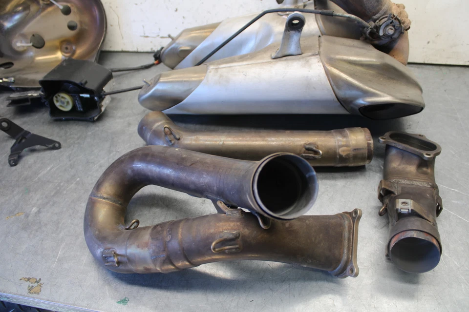 12-15 DUCATI 1199 PANIGALE SISTEMA DE ESCAPE COMPLETO CABEZALES TUBO SILENCIADOR BB699 Foto 2 de 4