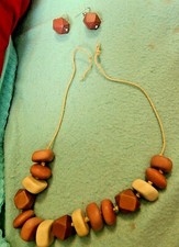 Beautiful Wood Bead SET Necklace and Hanging Earrings Wooden 1289