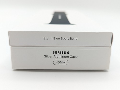Apple Watch Series 9 45mm A2980 | srebrne aluminium z niebieskim opaskiem sportowym | TYLKO GPS - Zdjęcie 7 z 8