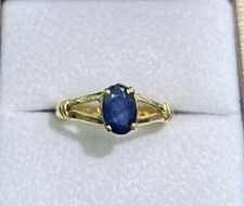 14k Solid Yellow Gold One Stone/ Solitaire Ring Natural Blue Sapphire. Sz 5.75