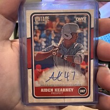 2025 Onyx Vintage Base AUTO #VA-AIKE Aiden Kearney 